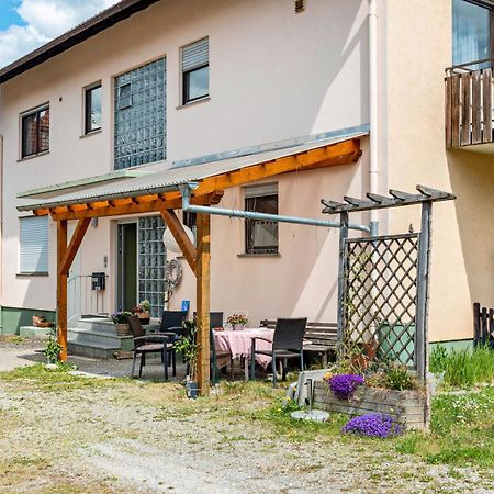 Vronis Ferienwohnungen Muhlingen Exterior foto
