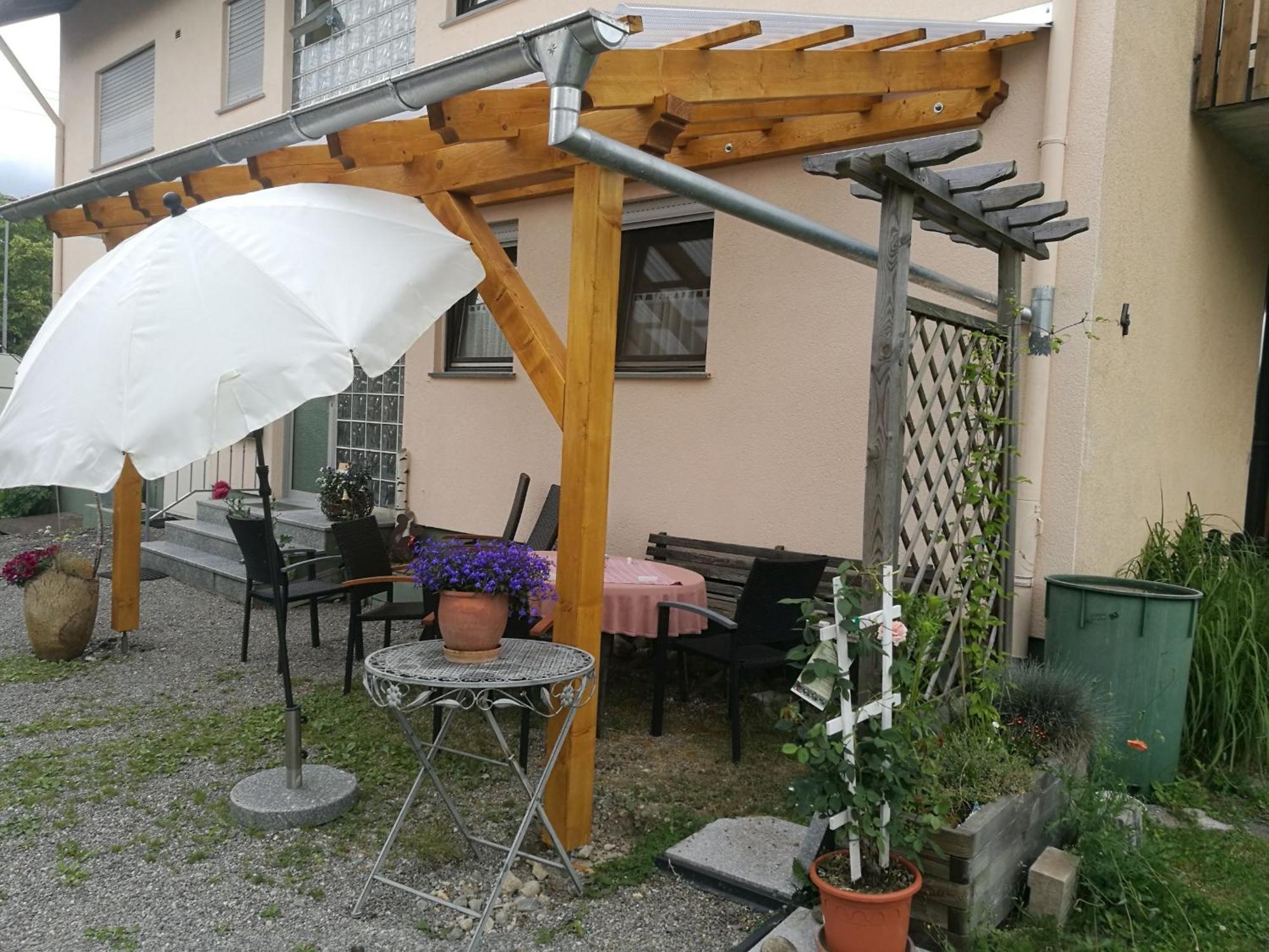 Vronis Ferienwohnungen Muhlingen Exterior foto